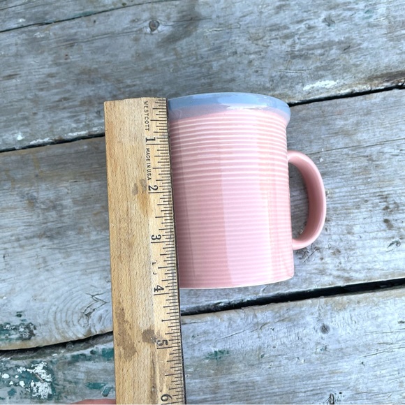 Ranmaru Japan Stoneware Mug Pamona Peach 14oz Pink Gray Embossed Rings - Picture 4 of 6